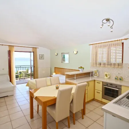 Apartment Anri Brela